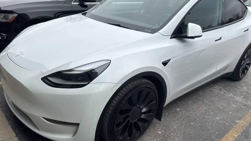 TESLA MODEL Y 2022 7SAYGDEF1NF341020 image